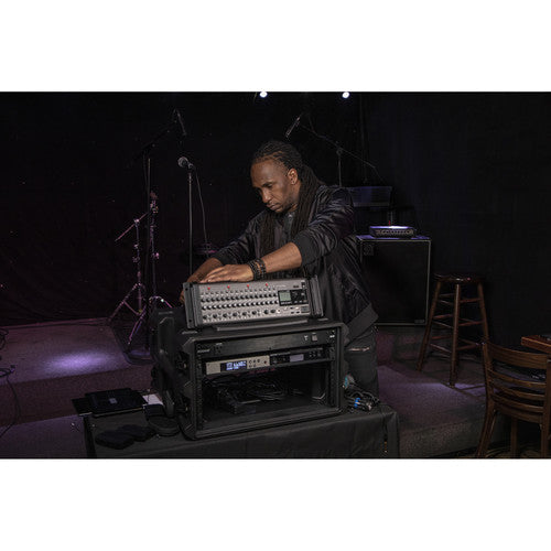 Zoom LiveTrak L-20R 20-Channel Digital Mixer-Recorder for Stage Use