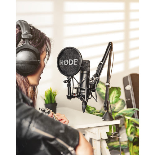 Rode NT-1 KIT 1" Cardioid Condenser Microphone with SM6 Shockmount