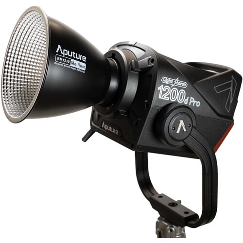Aputure LS 1200d Pro 1200W LED WITH BOWENS MOUNT HYPER REFLECTOR SET