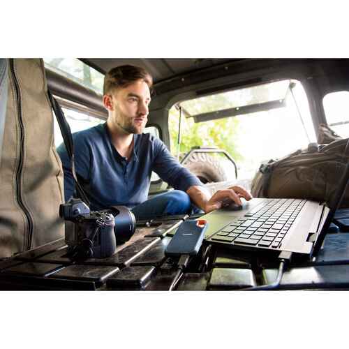 SanDisk 1TB Extreme Portable SSD V2 (Black)