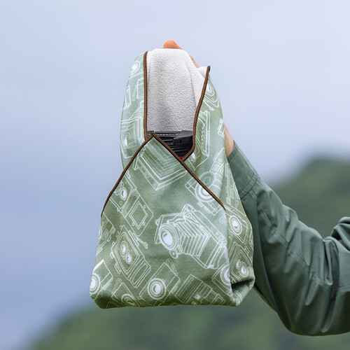 Ulanzi Protective Cloth Green Pattern, 17 x 17" (C020)