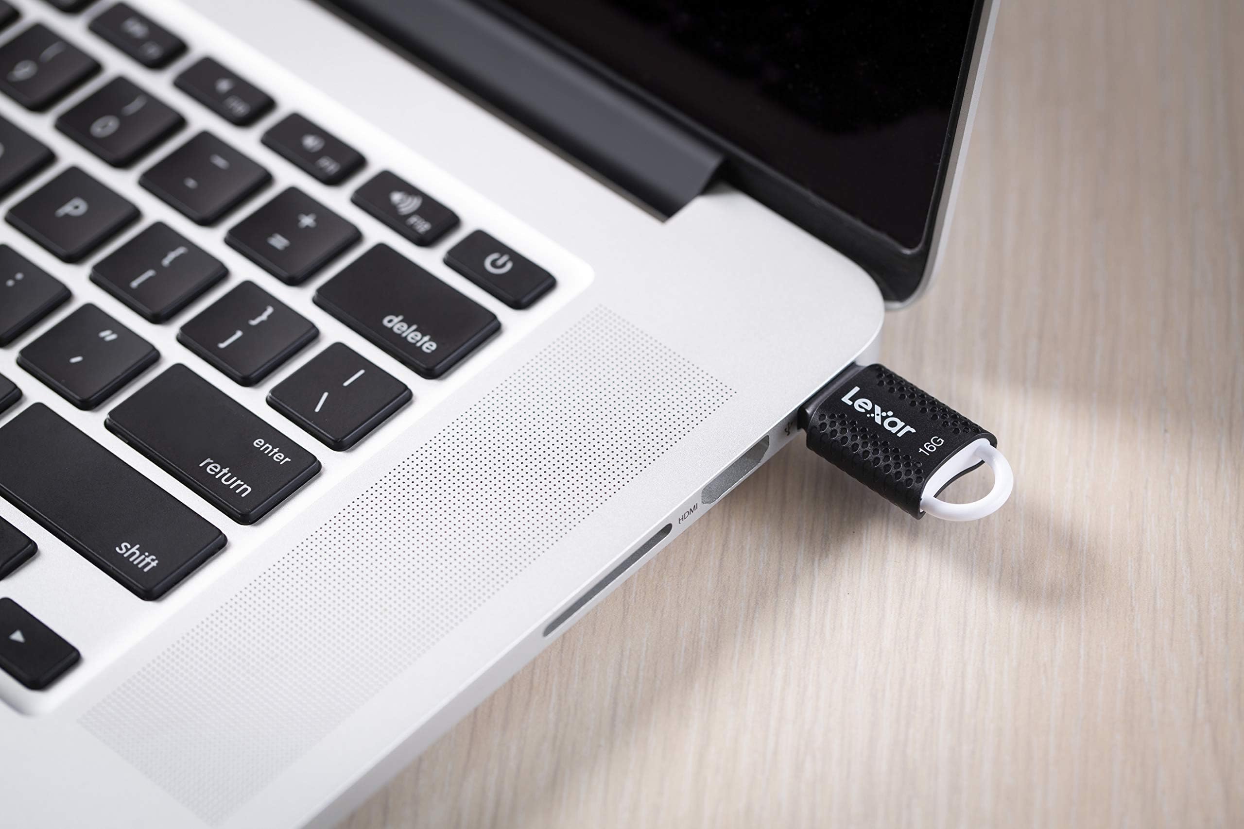Lexar 32GB JumpDrive® V40 USB 2.0 Flash Drive