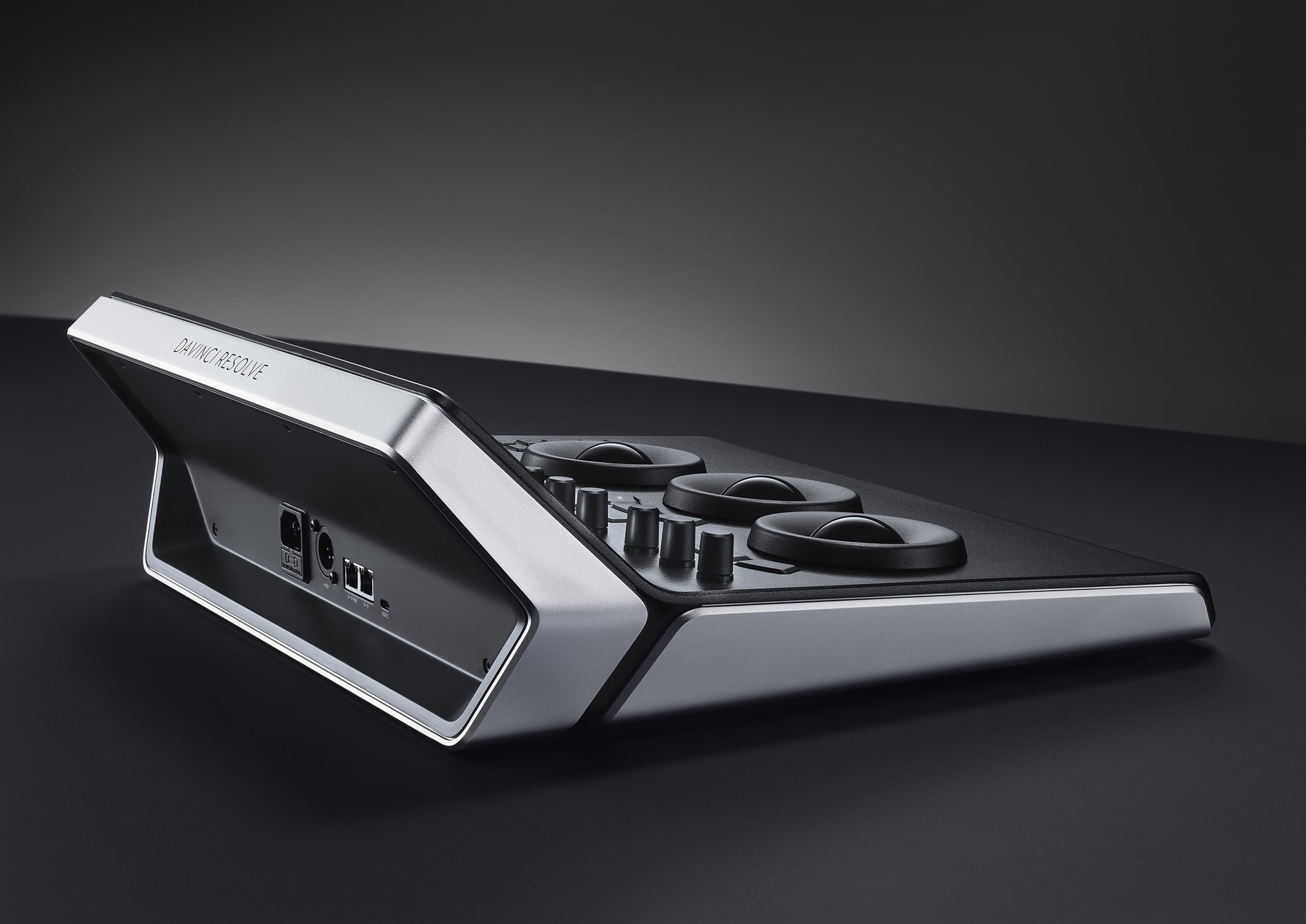 Blackmagic Design DaVinci Resolve Mini Panel