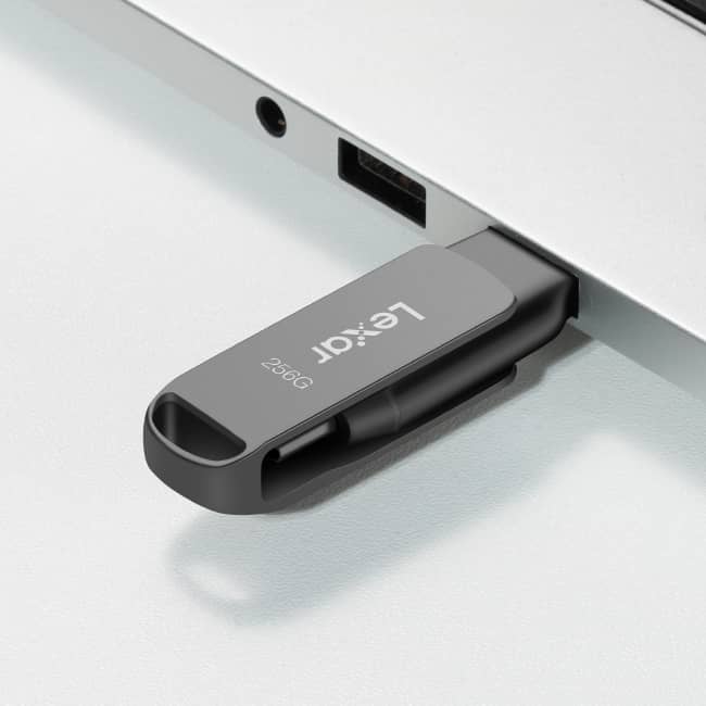 256GB Lexar® Dual Type-C and Type-A USB 3.1 flash drive, up to 130MB/s read