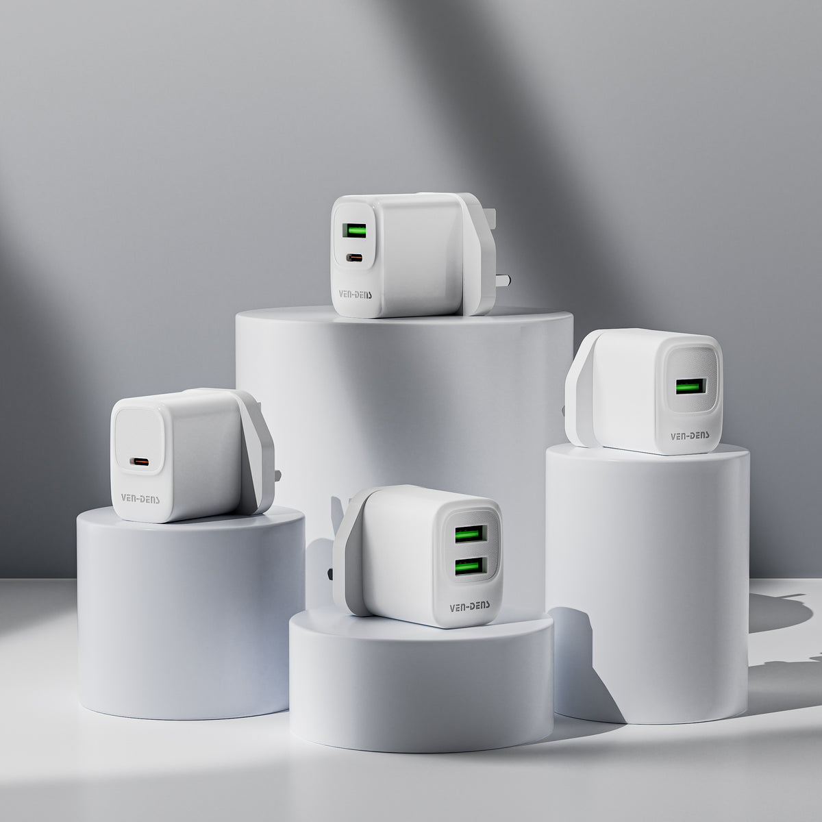 Ven-Dens VD-TC012AC 20W PD USB-C UK Travel Charger (White) – view 4